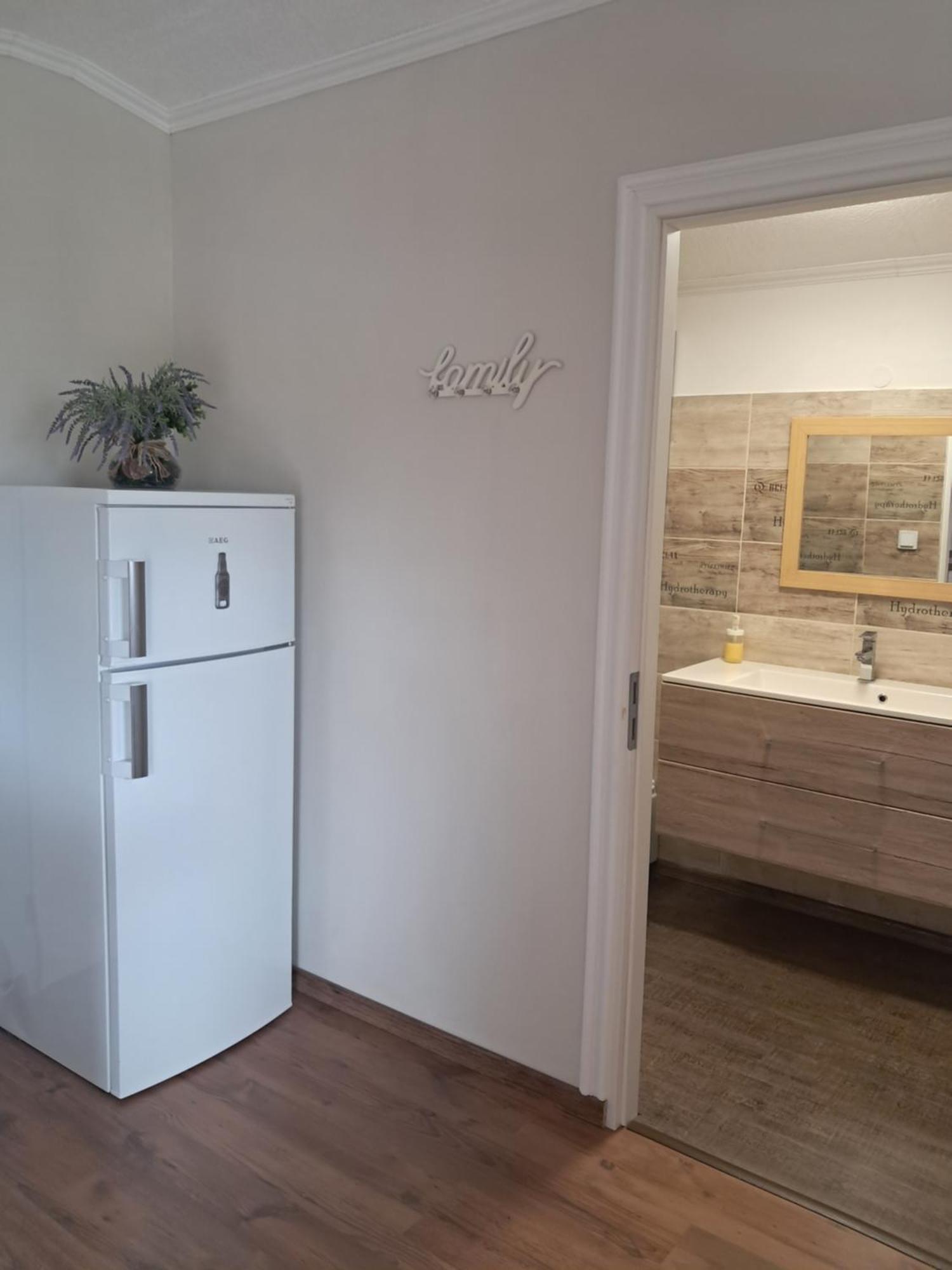 Takler Home Alsoors Bagian luar foto