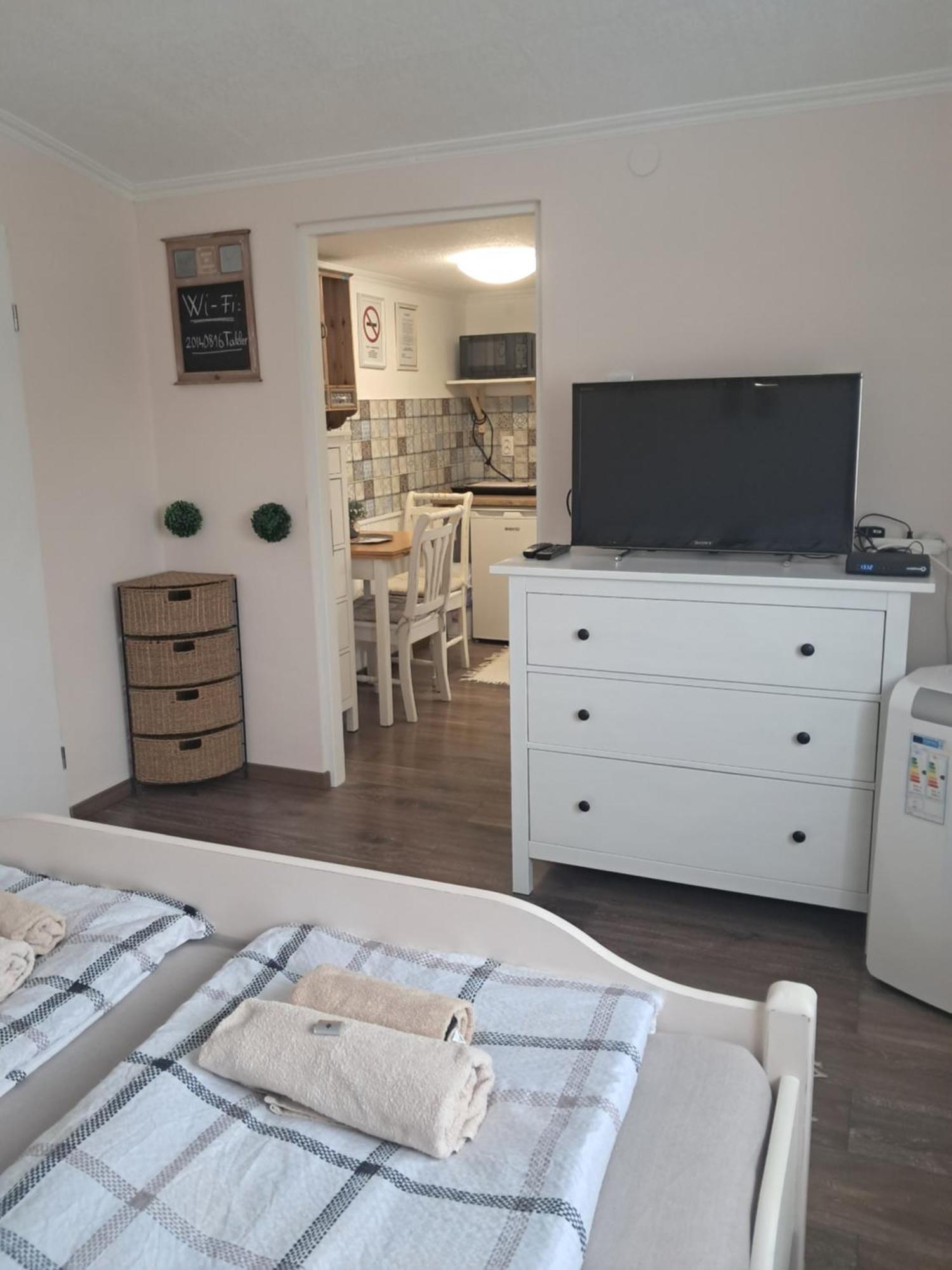 Takler Home Alsoors Bagian luar foto
