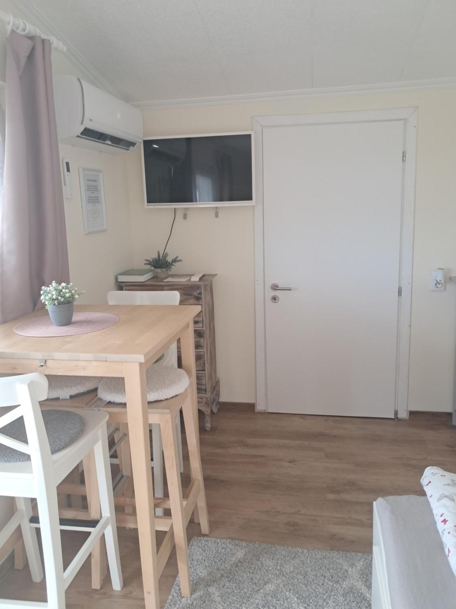 Takler Home Alsoors Bagian luar foto
