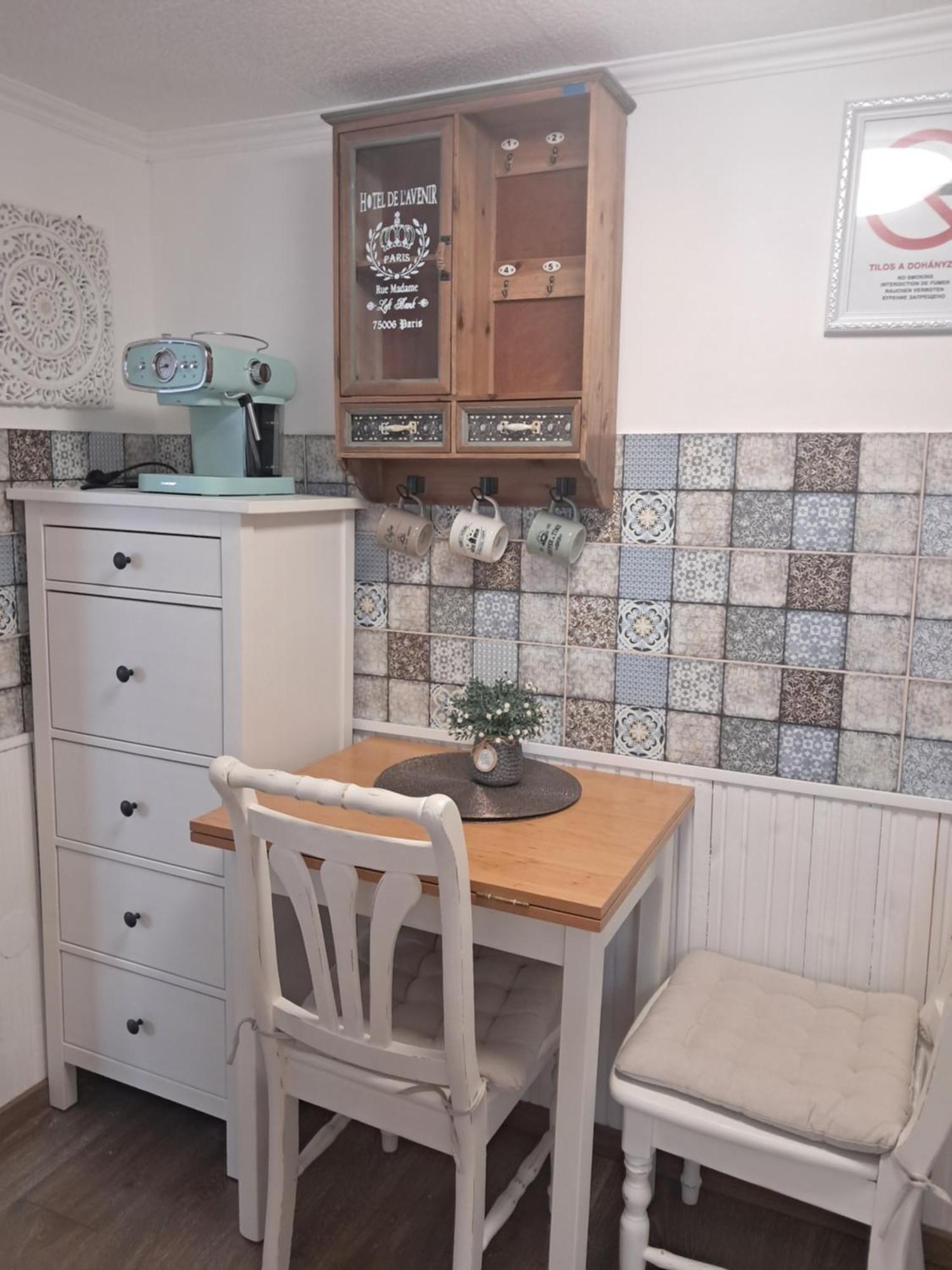 Takler Home Alsoors Bagian luar foto