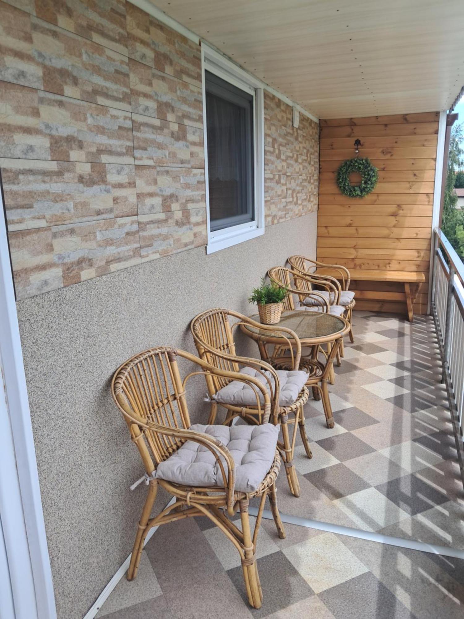 Takler Home Alsoors Bagian luar foto