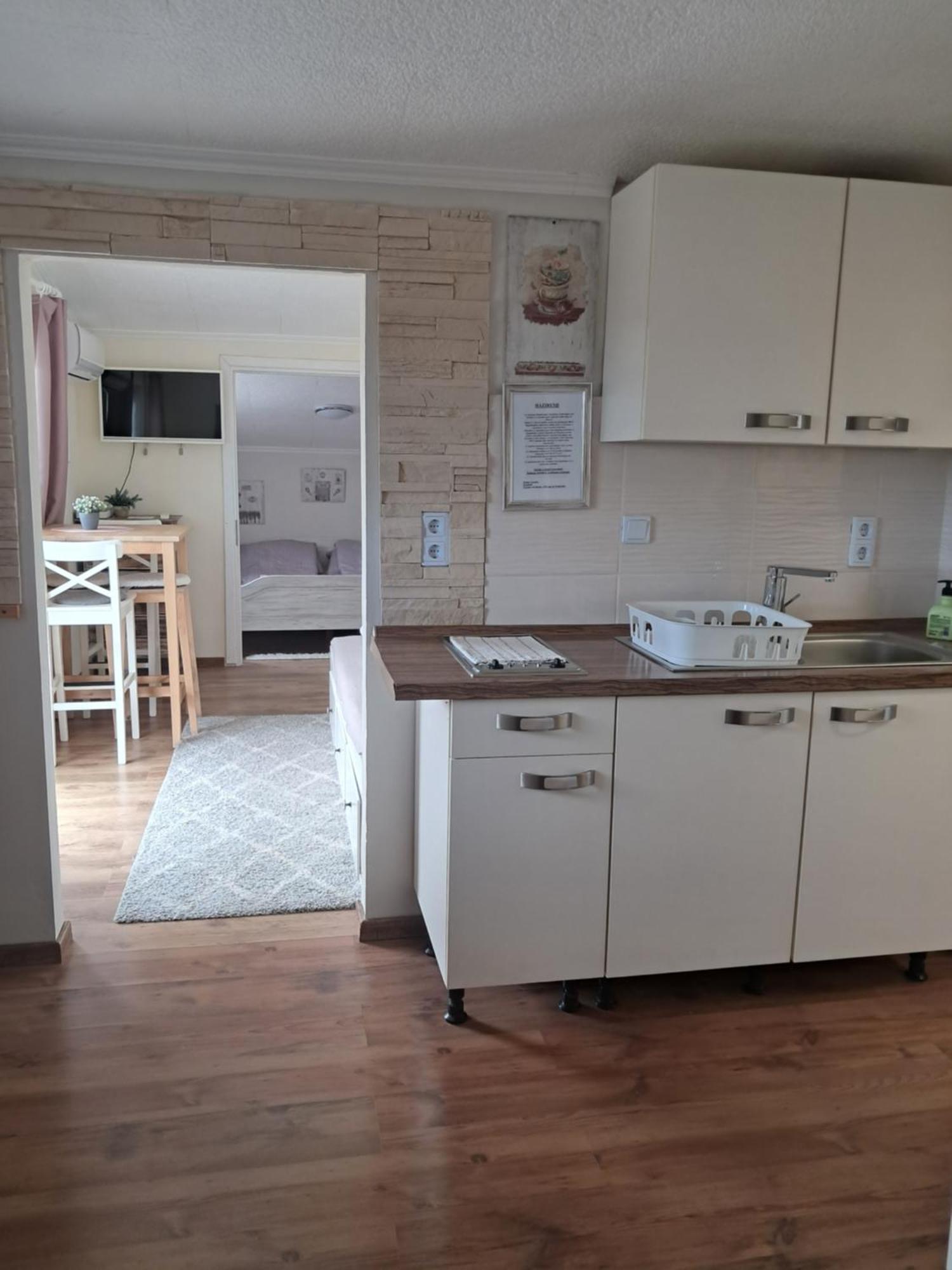 Takler Home Alsoors Bagian luar foto